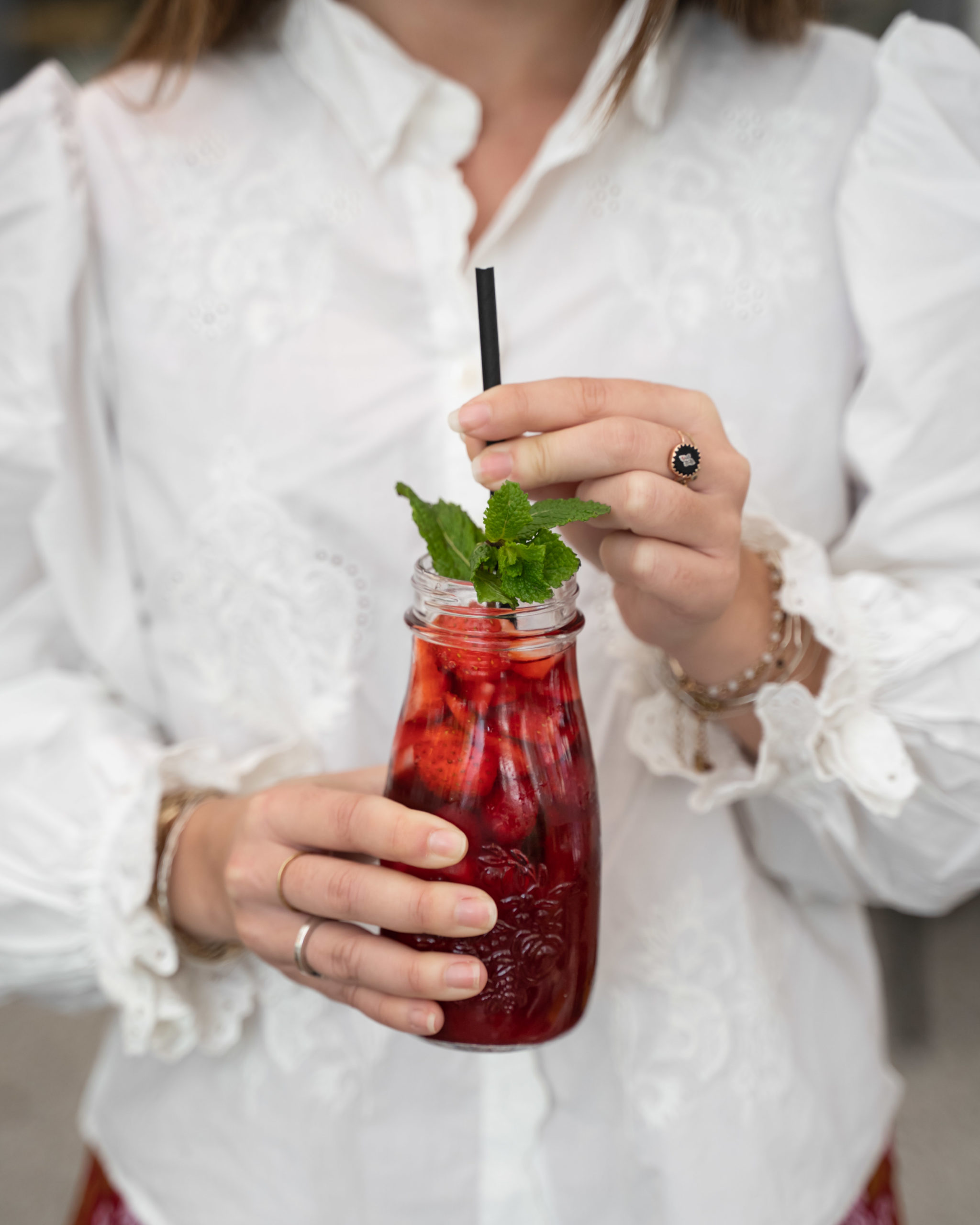 Glaçons aux fruits rouges ou aux herbes fraîches pour 2 personnes